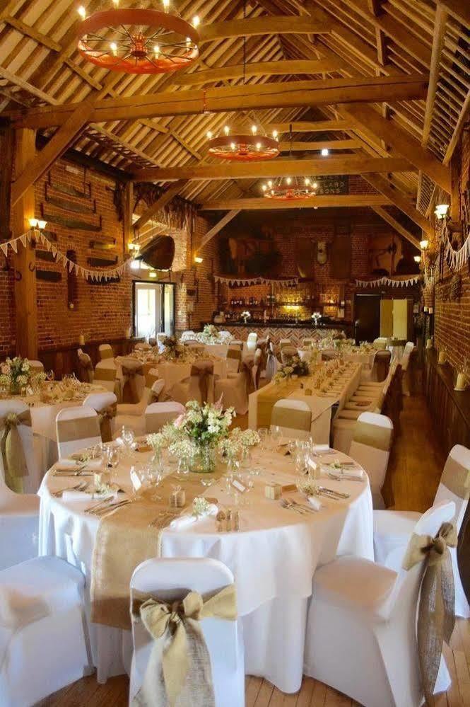 At The Farmhouse Hunters Hall Hotell Dereham Exteriör bild