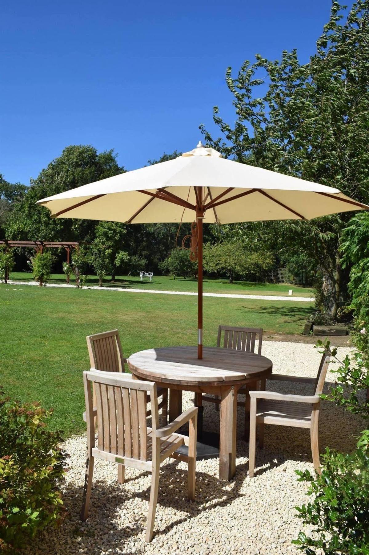 At The Farmhouse Hunters Hall Hotell Dereham Exteriör bild